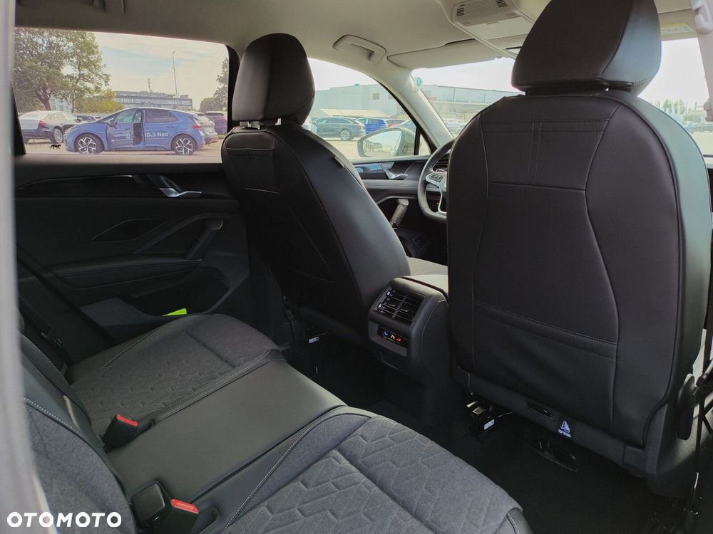 Volkswagen Tiguan 1.5 eTSI Life Plus DSG - 23