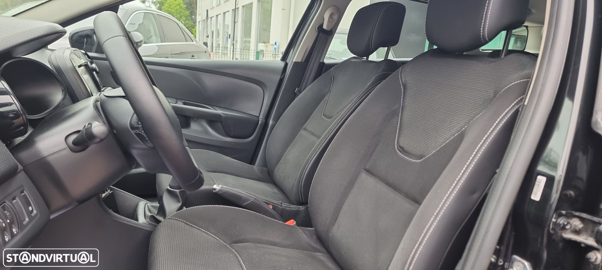 Renault Clio Sport Tourer 0.9 TCE Dynamique S - 30