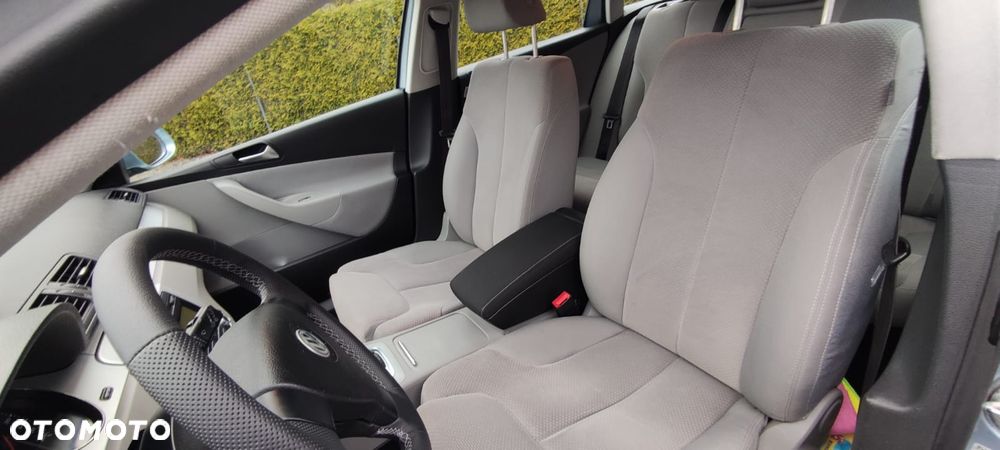 Volkswagen Passat 2.0 TDI DSG Comfortline - 7