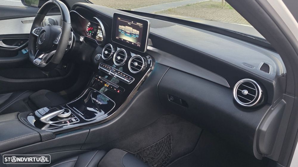Mercedes-Benz C 63 AMG Standard - 25