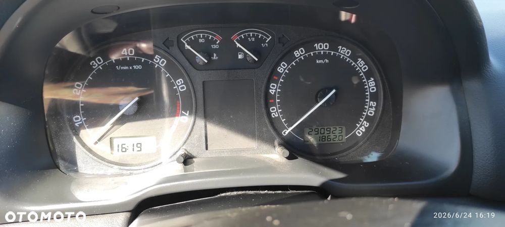 Skoda Octavia 2.0 Elegance - 22