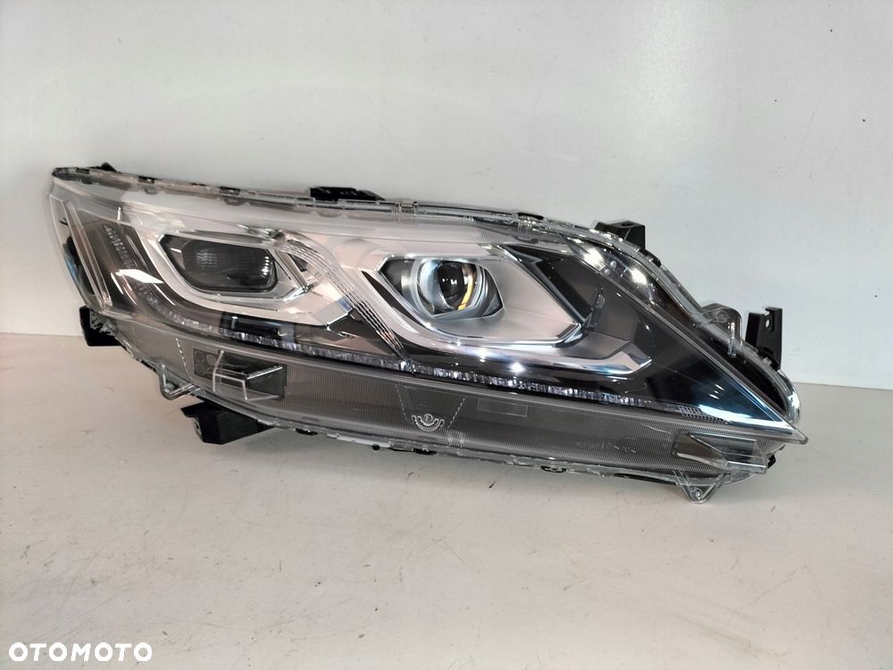 lampa przednia reflektor prawa mitsubishi eclipse cross 17- full led - 2