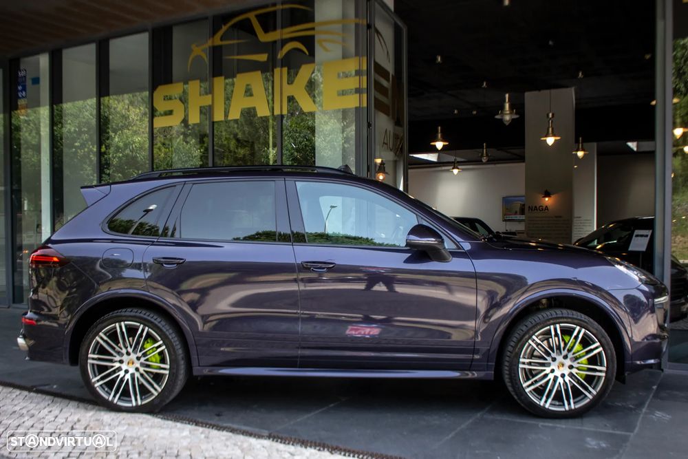 Porsche Cayenne S E-Hybrid - 5