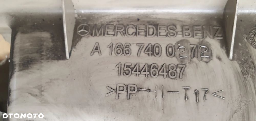 Tapicerka osłona klapy bagażnika Mercedes GL X166 W166 A1667400272 - 7