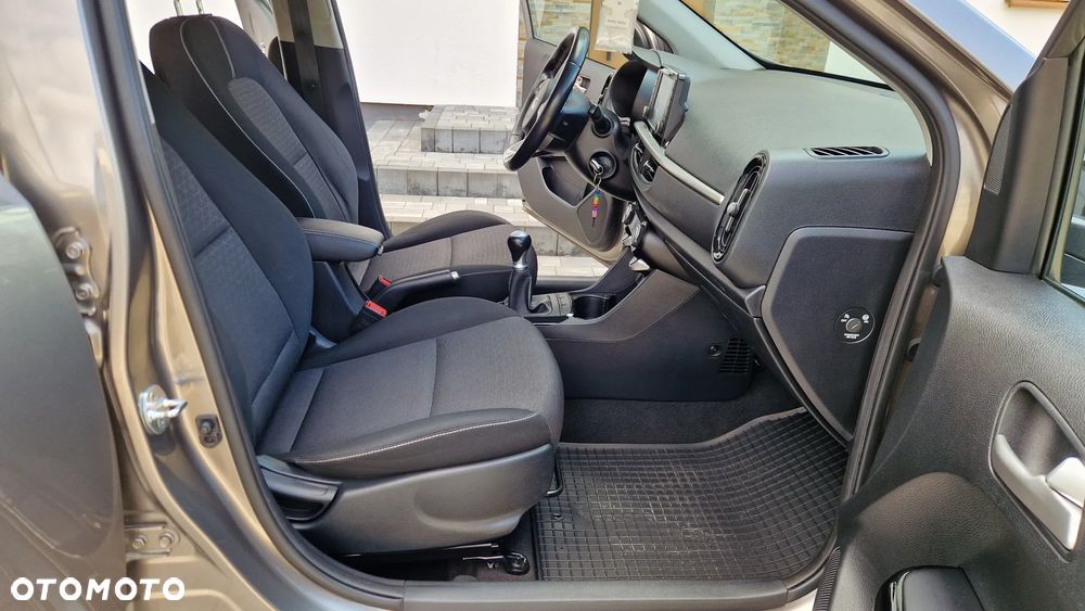 Kia Picanto 1.0 L - 23