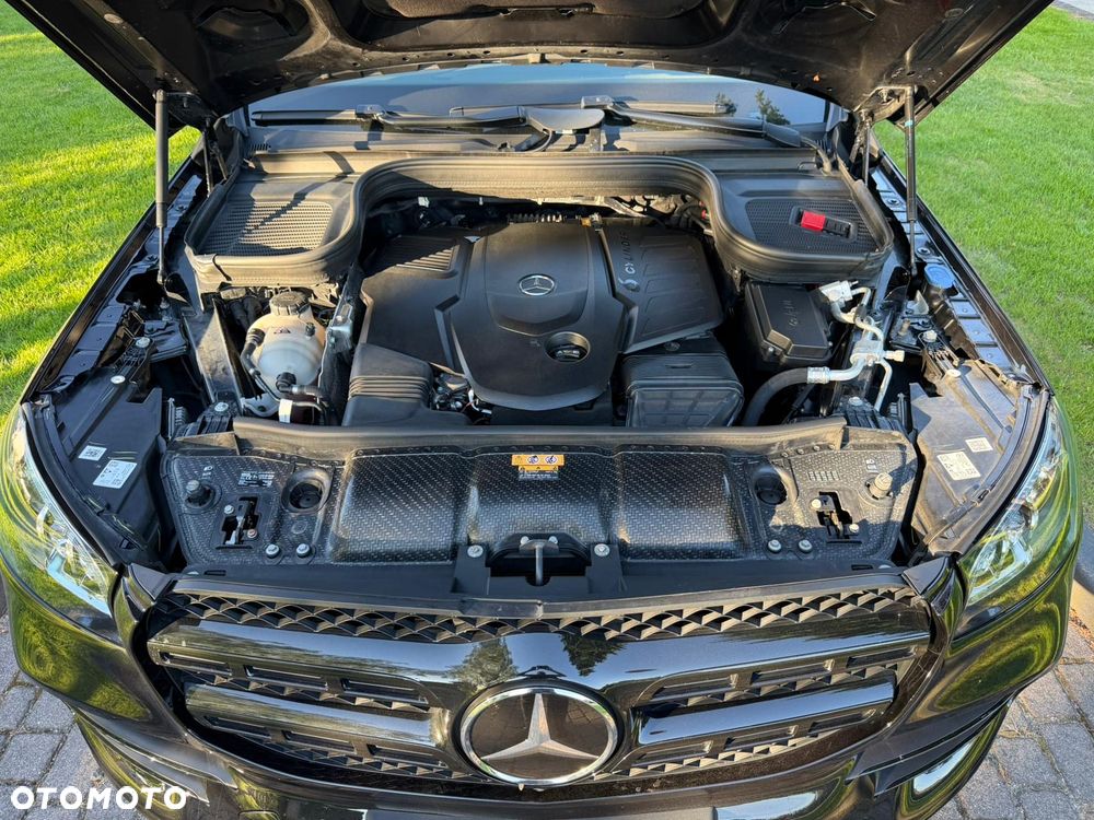 Mercedes-Benz GLS - 23
