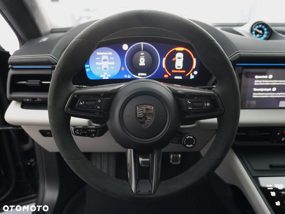 Porsche Macan - 29