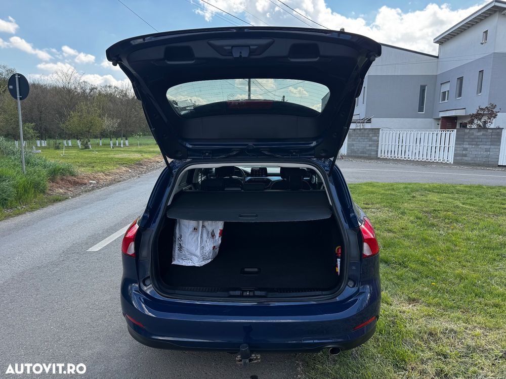 Ford Focus 1.5 EcoBlue Start-Stopp-System COOL&CONNECT DESIGN - 9