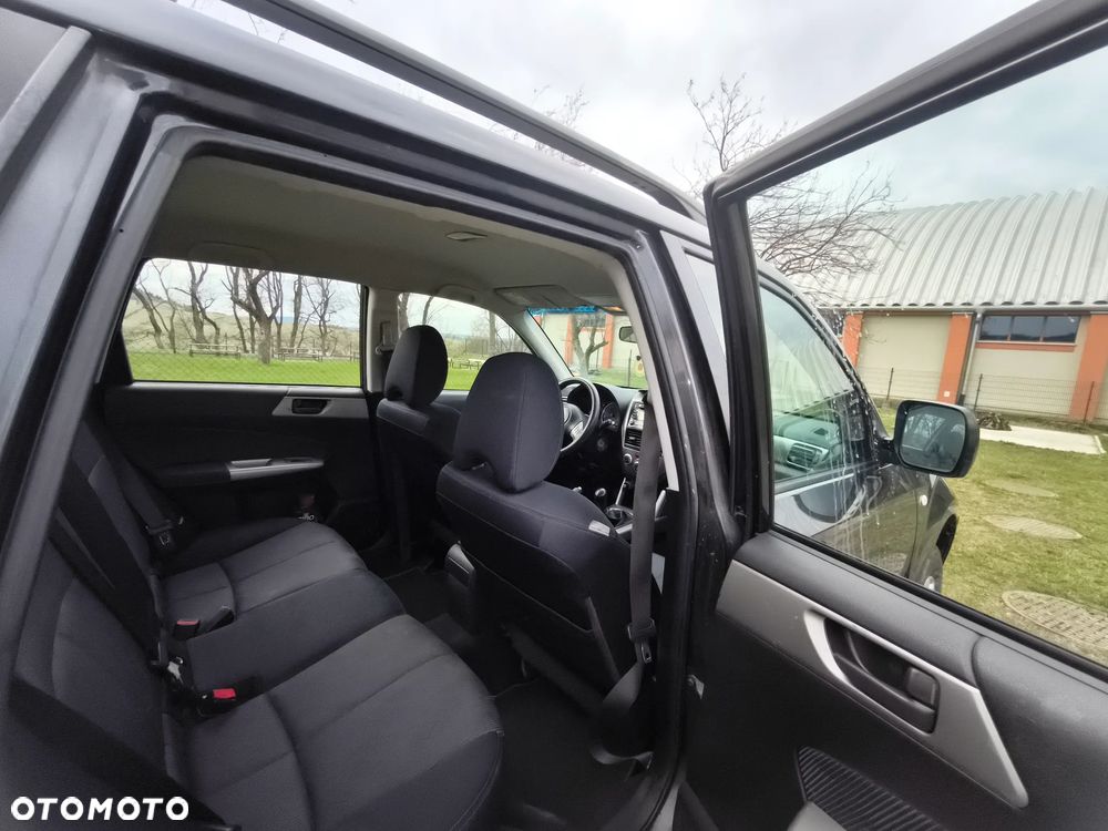 Subaru Forester 2.0 XA Euro5 - 11