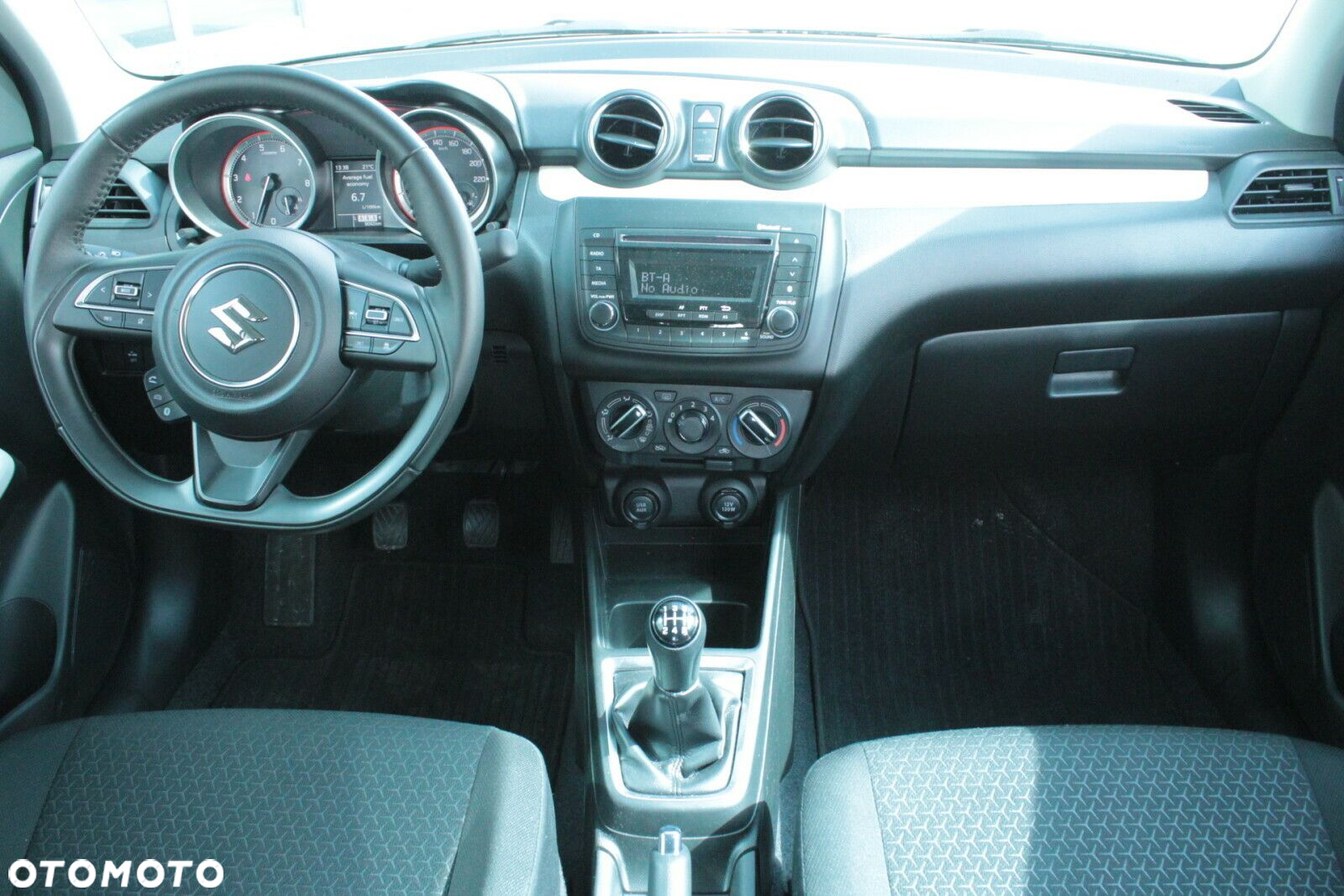 Suzuki Swift - 8