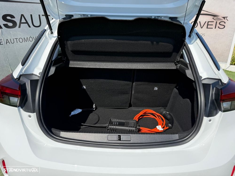 Opel Corsa-e - 12