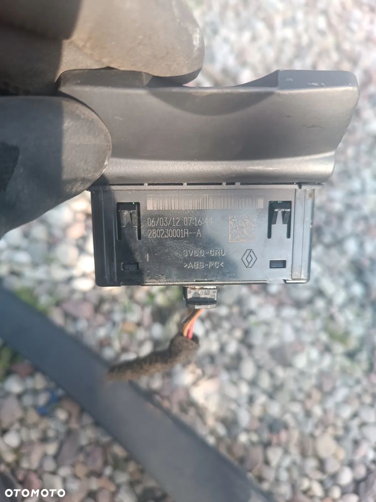 GNIAZDO WEJŚCIE PORT AUX USB RENAULT MEGANE III  CLIO III 280230001R - 3