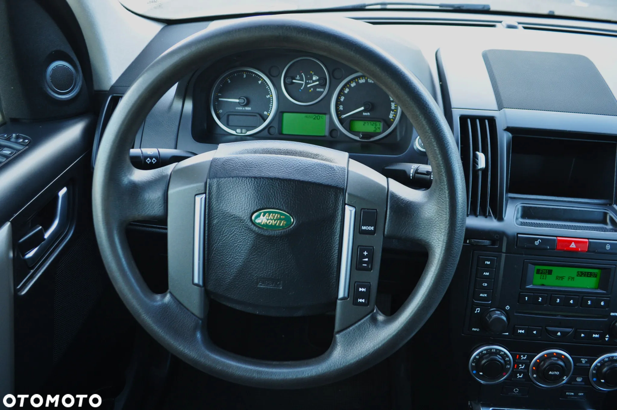 Land Rover Freelander II 2.2TD E - 12