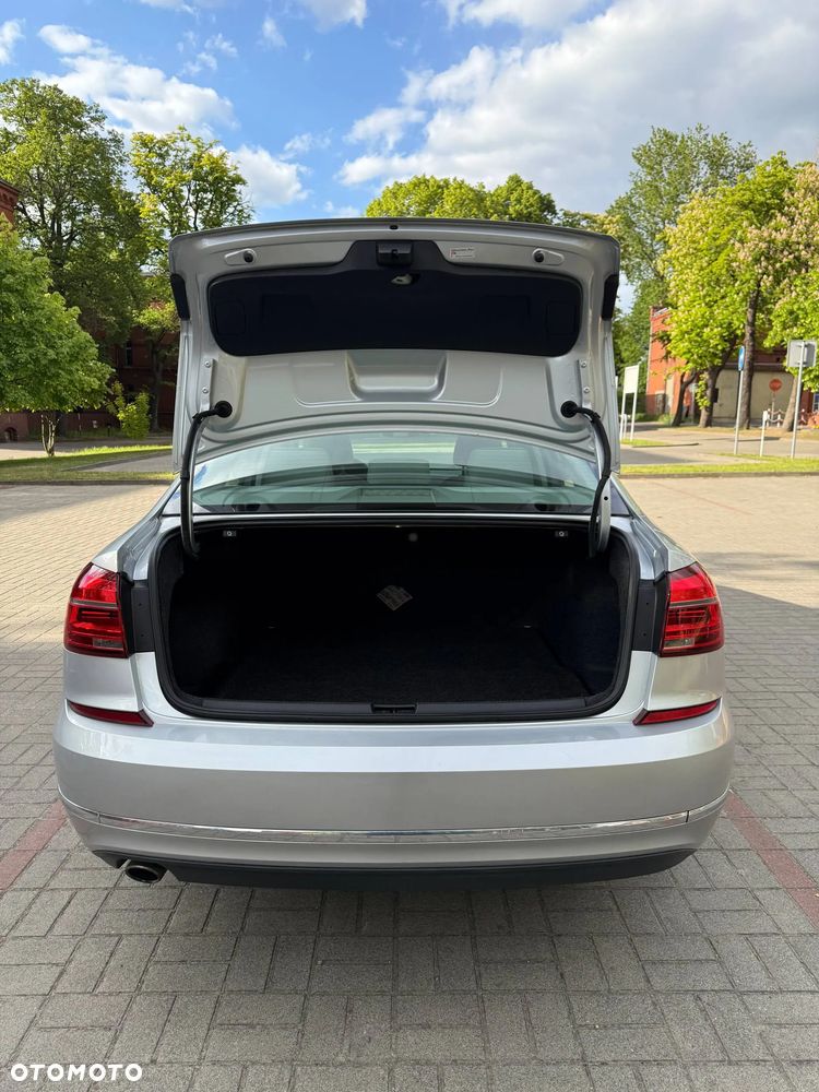 Volkswagen Passat 1.8 TSI BMT Highline DSG - 26