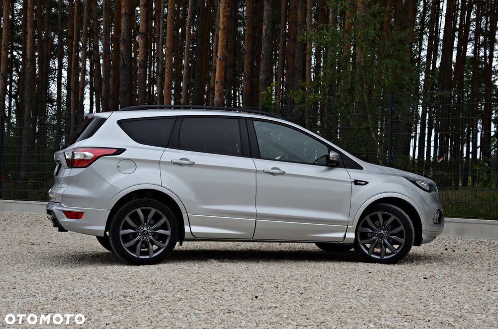 Ford Kuga - 25