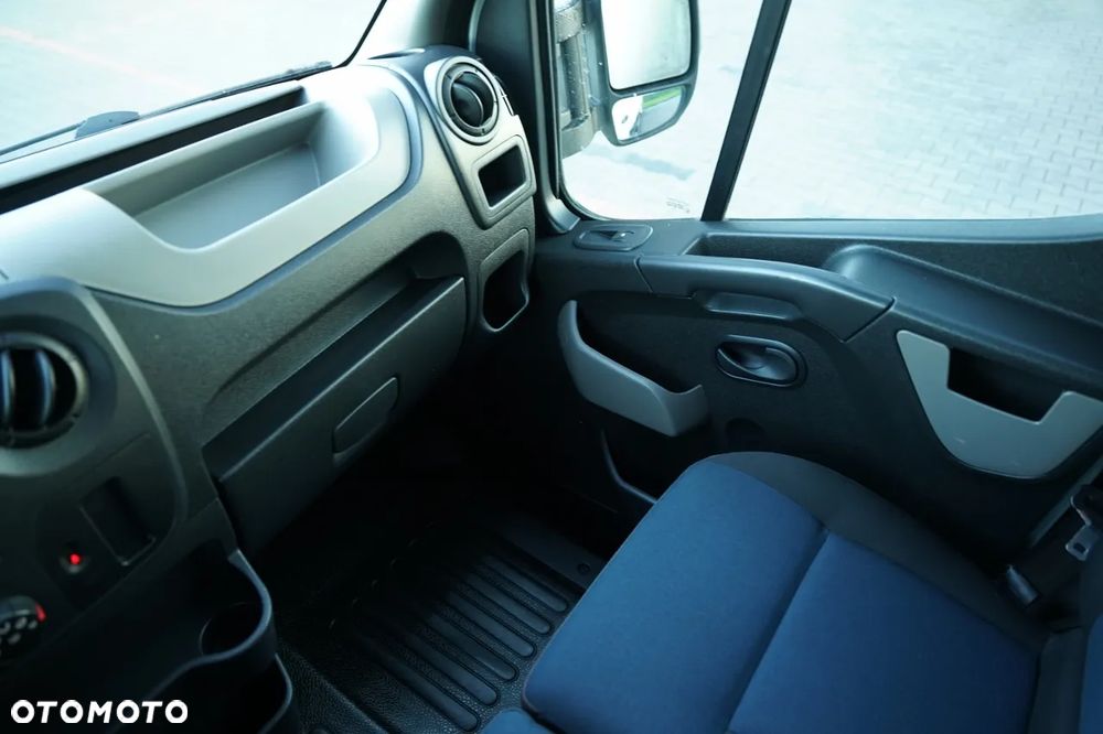 Renault MASTER   / KONTENER - 4,5  M / WINDA DHOLLANDIA - 750 kg / SPROWADZONY - 32