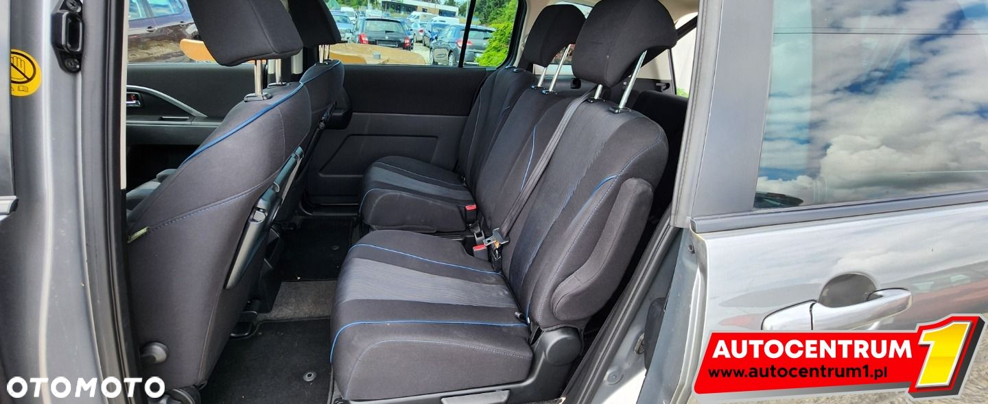 Mazda 5 - 21