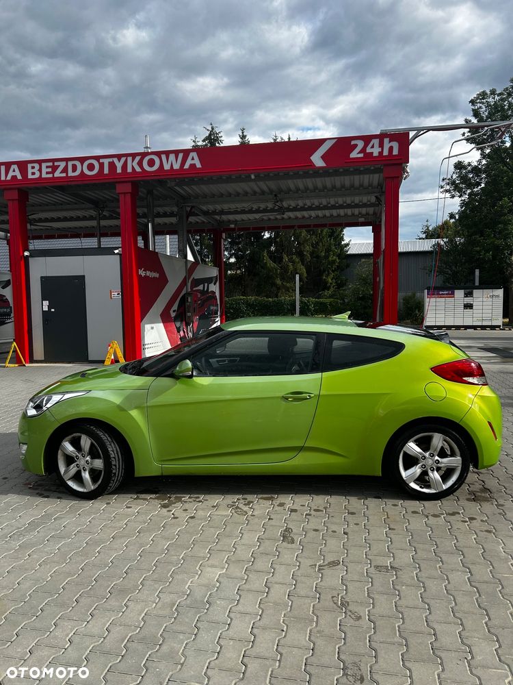 Hyundai Veloster 1.6 Style - 10