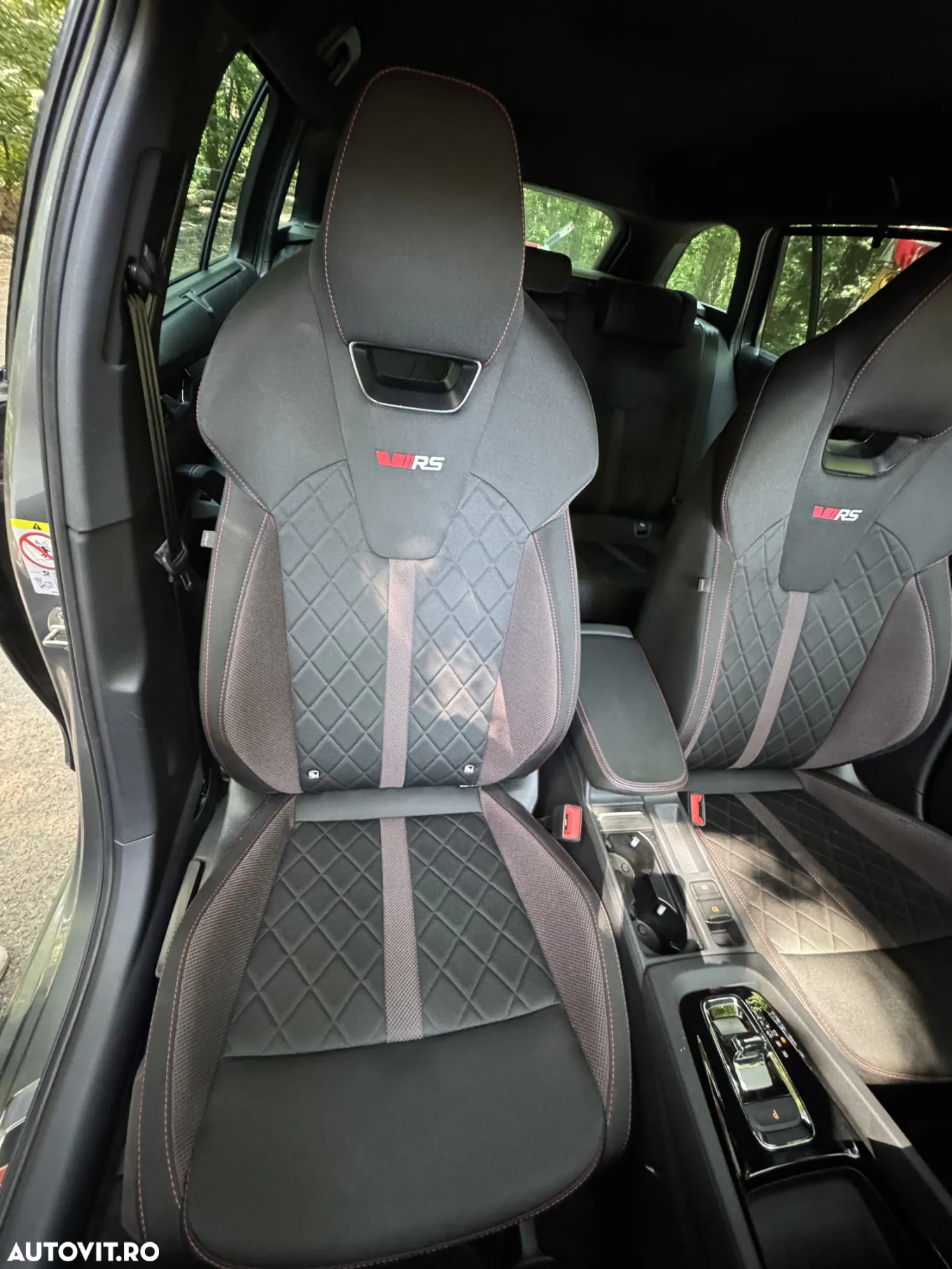 Skoda Octavia Combi 2.0 TSI DSG RS - 32