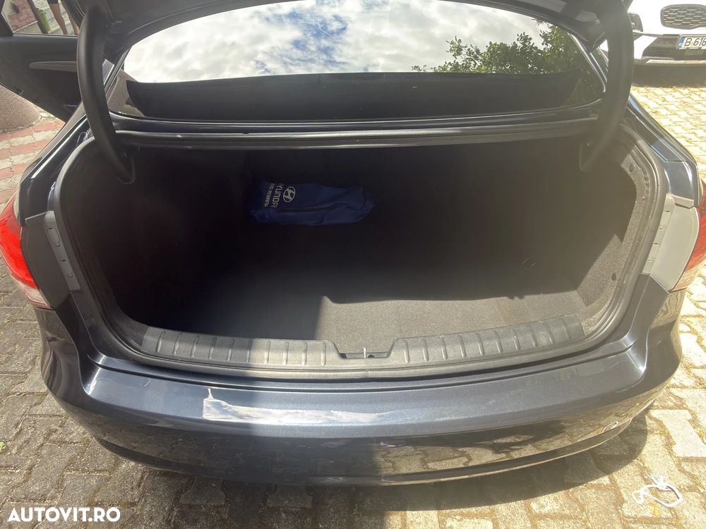 Hyundai i40 1.7 CRDI DPF Sedan TPMS Highway+ - 15