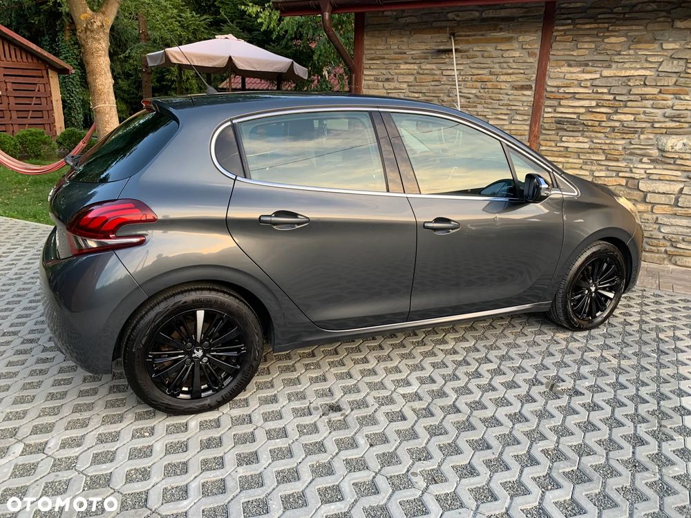 Peugeot 208 PureTech 110 Stop & Start Allure - 5