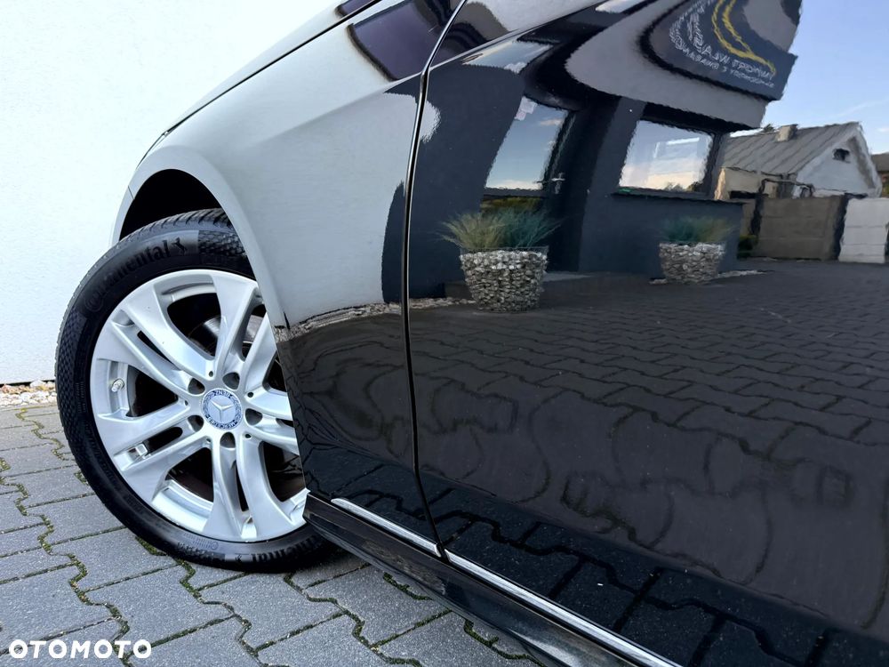 Mercedes-Benz Klasa E 200 7G-TRONIC Avantgarde - 31