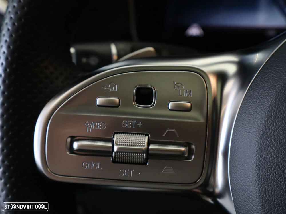 Mercedes-Benz E 300 de AMG Line - 32