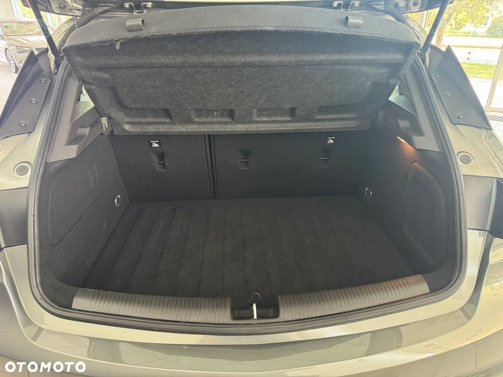 Opel Astra 1.2 T Business Elegance S&S - 15
