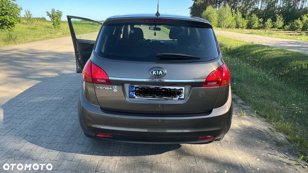 Kia Venga 1.4 L - 11