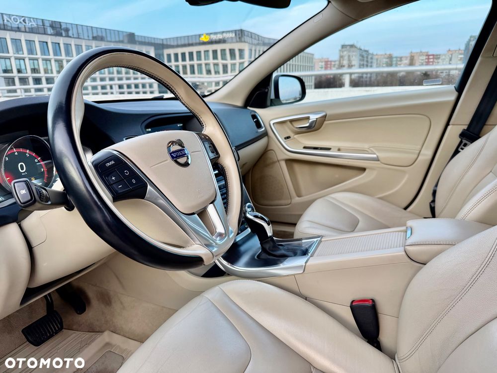 Volvo V60 T5 Geartronic Summum - 3