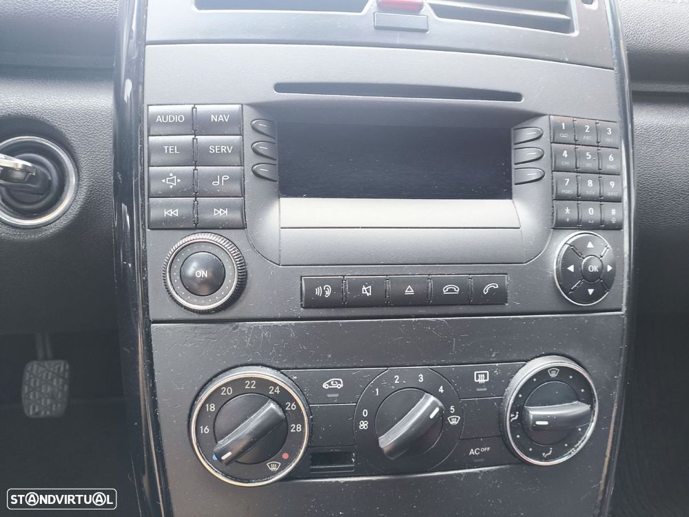 Mercedes-Benz A 180 - 18