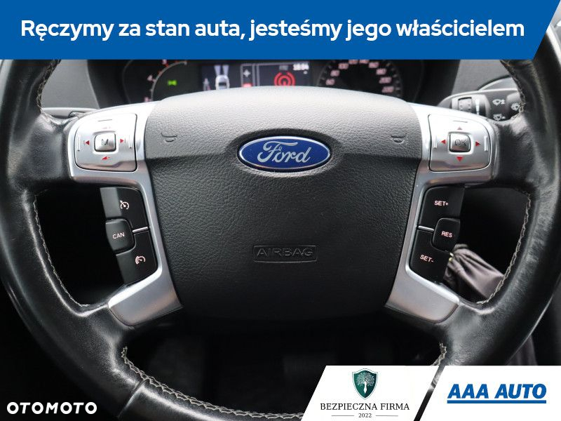 Ford S-Max - 16