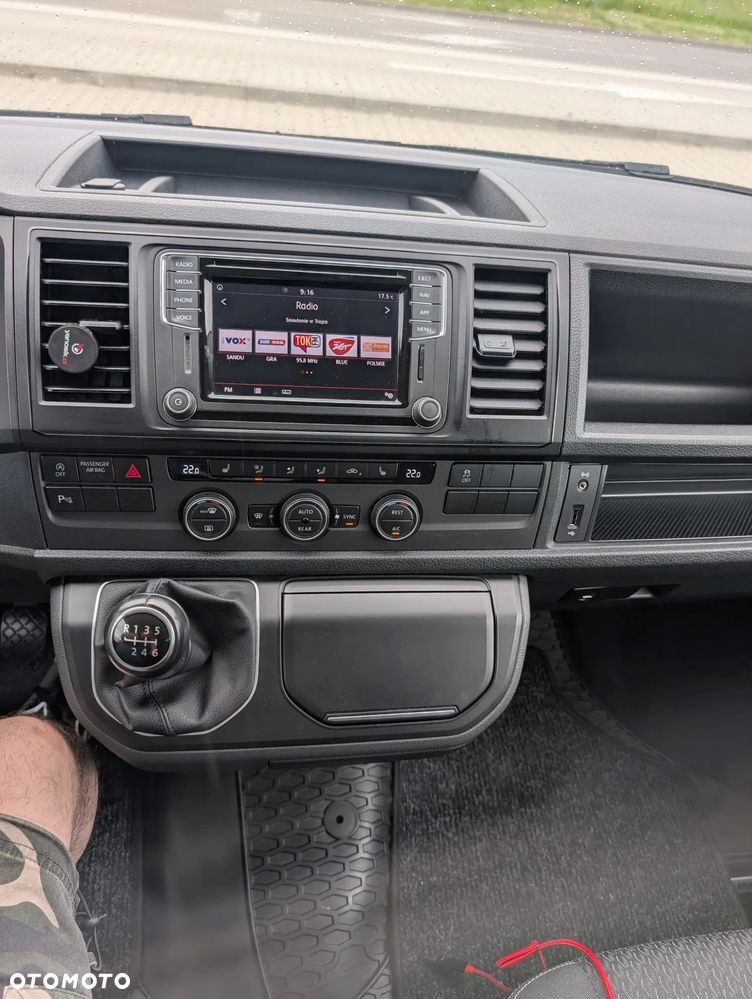 Volkswagen Multivan - 8