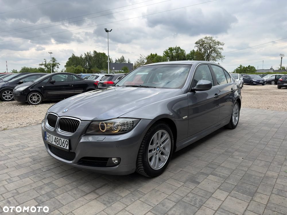 BMW Seria 3 325i Edition Exclusive - 18