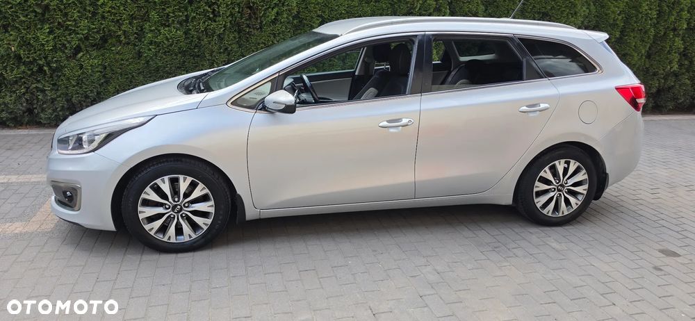 Kia Ceed 1.6 CRDi L Business Line - 11