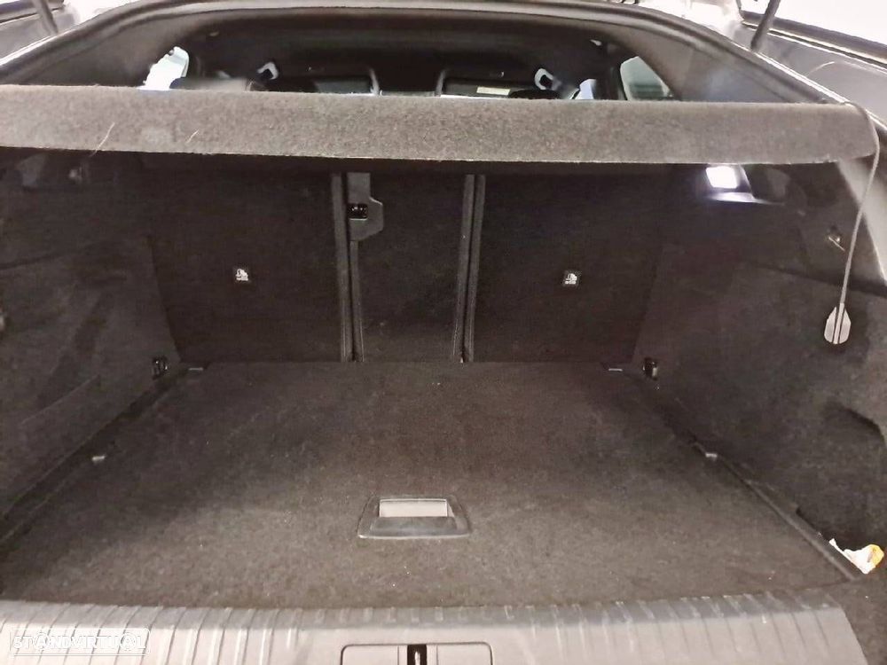 Peugeot 3008 1.2 Hybrid Allure e-DCS6 - 6