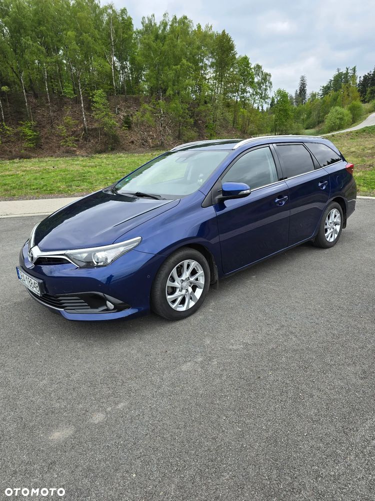 Toyota Auris 1.4 D-4D Comfort - 2
