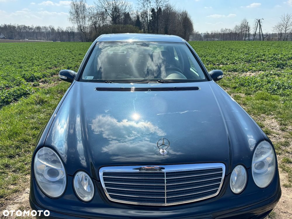 Mercedes-Benz Klasa E 200 Kompressor Classic - 4