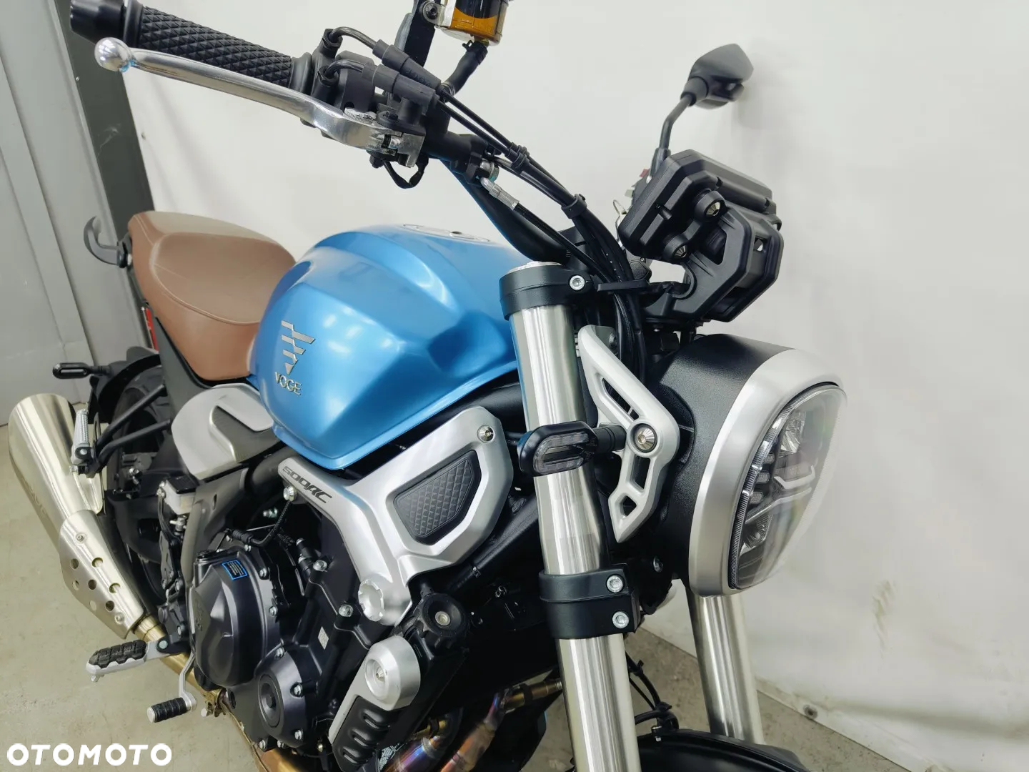 VOGE 500AC - 4