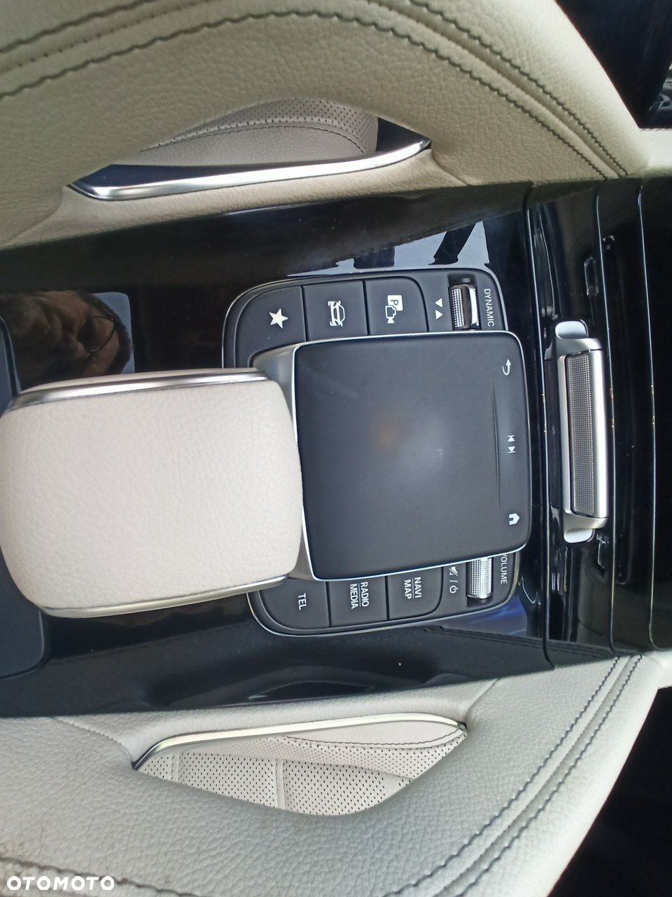 Mercedes-Benz GLS - 21