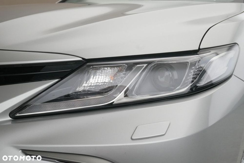 Toyota Camry 2.5 Hybrid Comfort CVT - 13