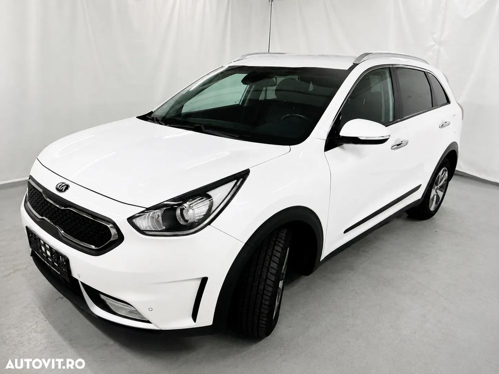 Kia Niro 1.6 GDI 2WD Aut. Spirit - 2
