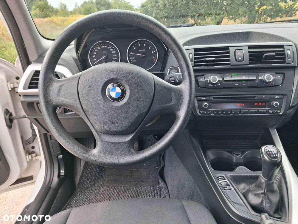 BMW Seria 1 114i - 7