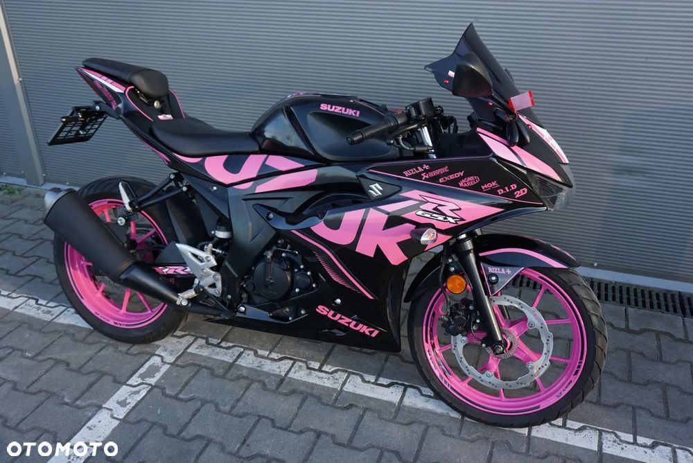 Suzuki GSX - 1
