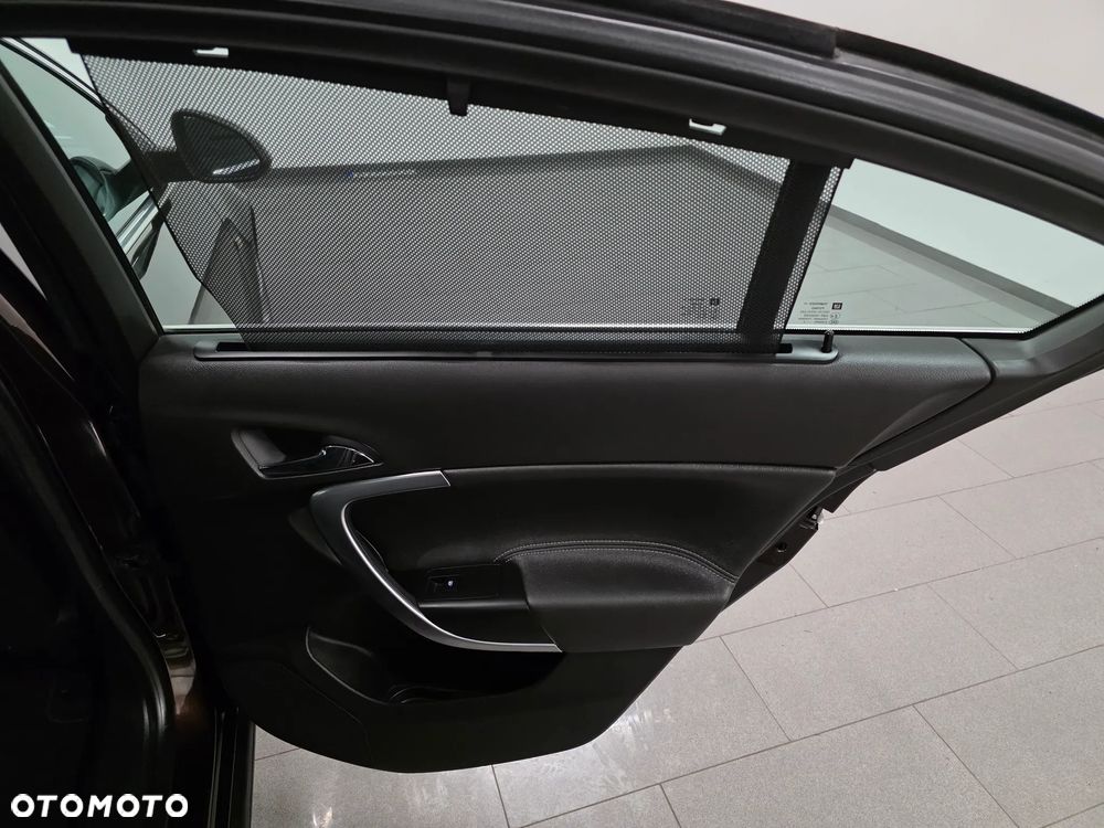 Opel Insignia 2.0 CDTI Cosmo S&S - 25