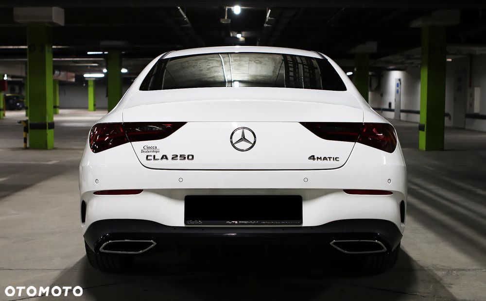Mercedes-Benz CLA 250 4Matic 7G-DCT AMG Line - 8