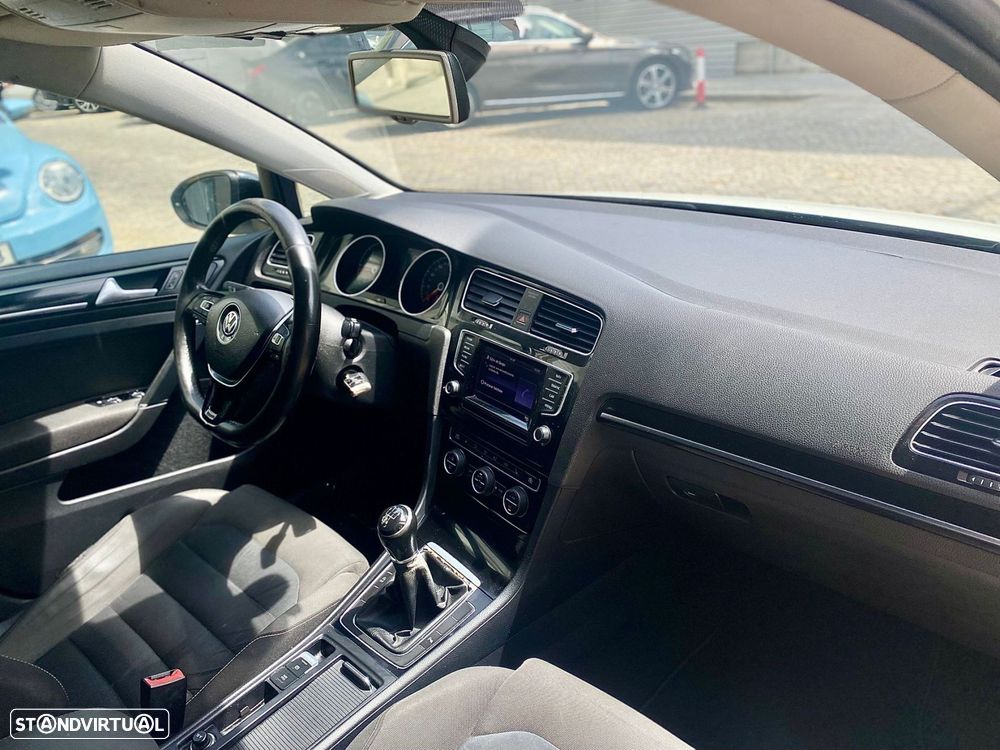 VW Golf 1.6 TDi BlueMotion Comfortline - 17