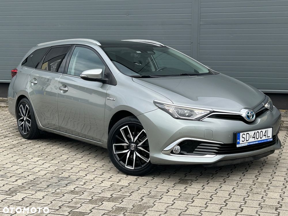 Toyota Auris Hybrid 135 Prestige - 4