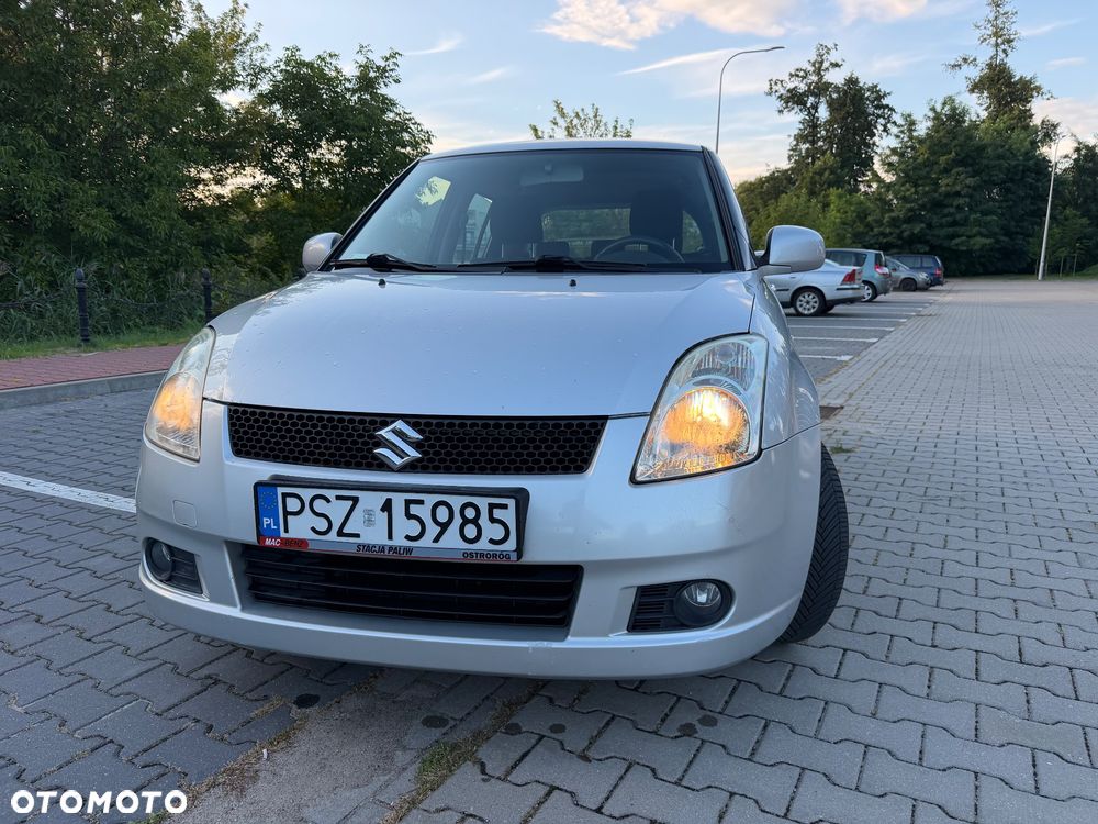 Suzuki Swift - 4