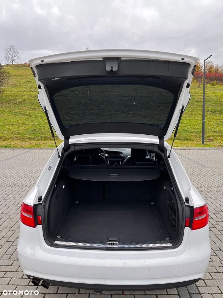Audi A4 Avant - 14
